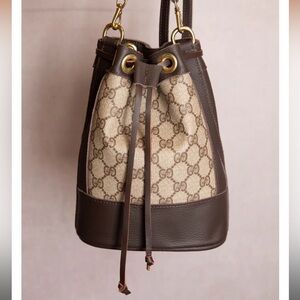 Vintage Boho- Gucci Bucket Bag 🔥